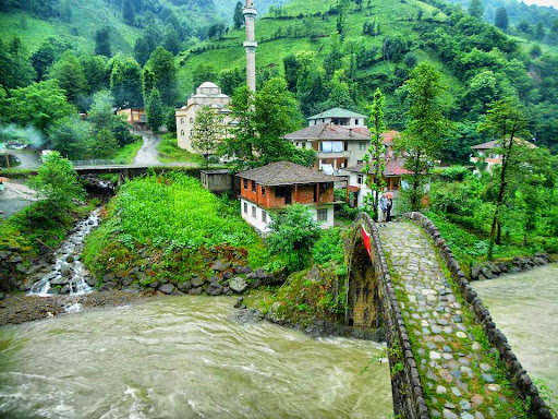 Doğu Karadeniz’de Yerden Isıtma Hizmetlerini Biz Yapıyoruz!